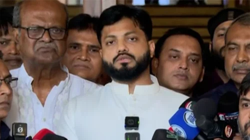 দল মনোনয়ন দিলে ঢাকা দক্ষিণ সিটি কর্পোরেশনের মেয়র পদে নির্বাচন করবেন বলে জানিয়েছেন মুক্তিযুদ্ধ