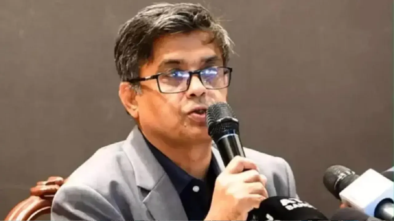 নতুন চাকরিতে যোগ দিলেন প্রেস সচিব