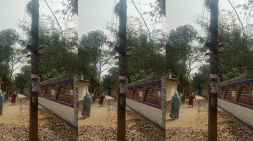 আখাউড়া দেবগ্রামে রাস্তার উপর বৈদ্যুতিক খুঁটি: দুর্ভোগ চরমে!