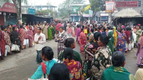 যেখানে ১৫০ টাকায় মেলে নারী শ্রমিক
