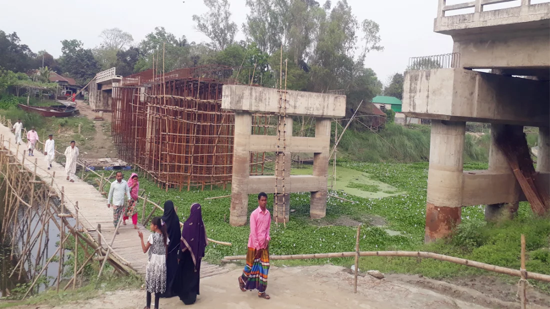 একটি সেতুর অপেক্ষায় তিন ইউনিয়নের হাজারো মানুষ